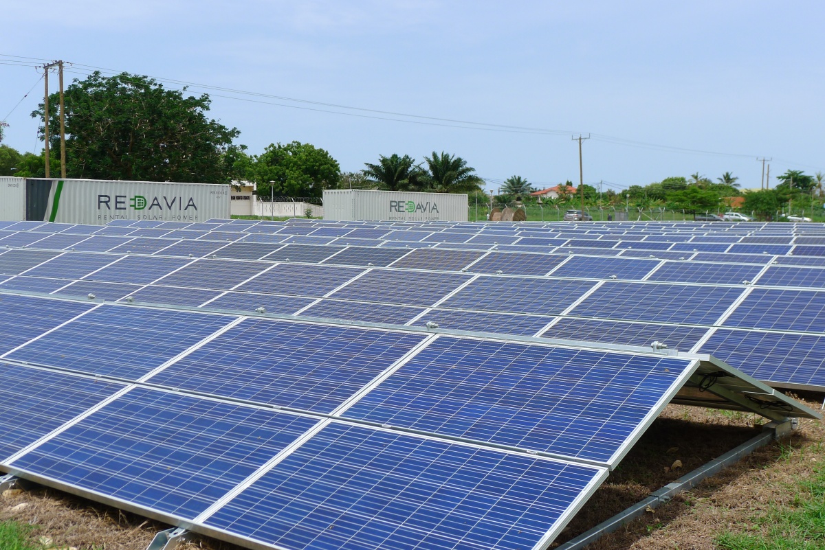 responsAbility teams up with REDAVIA to expand climate financing to target Ghana’s C&I sector